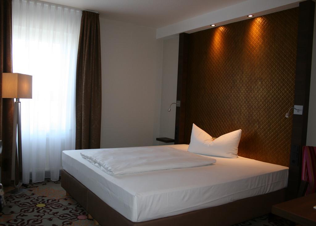 Hotel Parqeo Im A66 Gelnhausen Εξωτερικό φωτογραφία