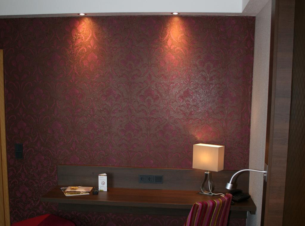 Hotel Parqeo Im A66 Gelnhausen Εξωτερικό φωτογραφία