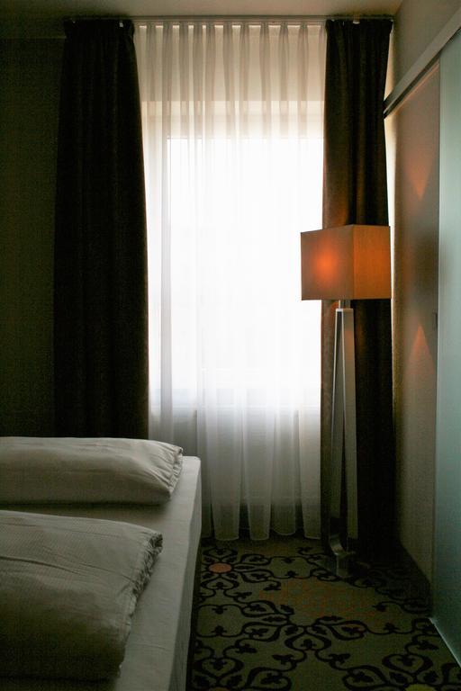 Hotel Parqeo Im A66 Gelnhausen Εξωτερικό φωτογραφία