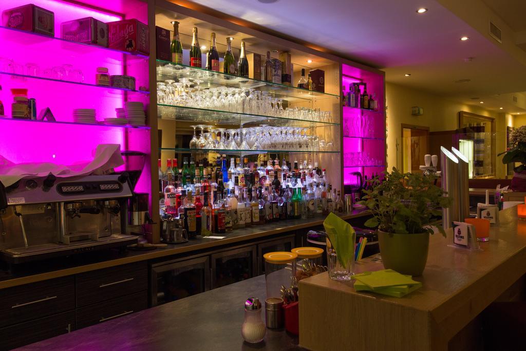 Hotel Parqeo Im A66 Gelnhausen Εξωτερικό φωτογραφία