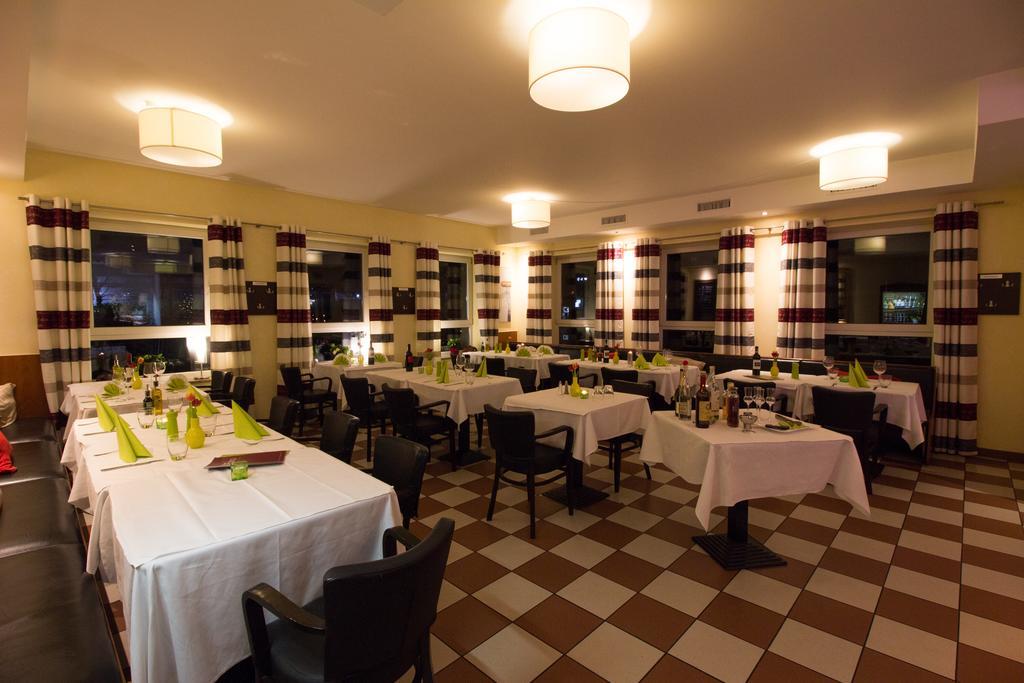 Hotel Parqeo Im A66 Gelnhausen Εξωτερικό φωτογραφία