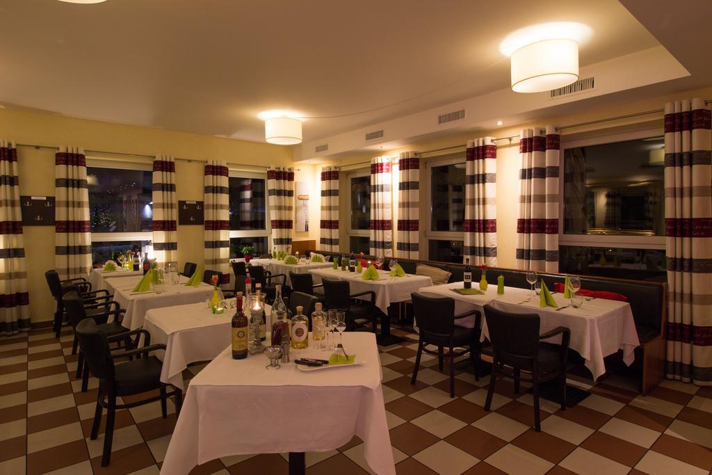 Hotel Parqeo Im A66 Gelnhausen Εξωτερικό φωτογραφία