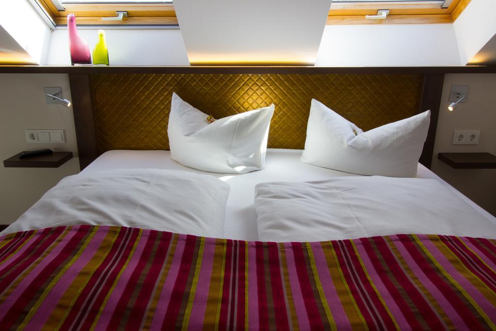 Hotel Parqeo Im A66 Gelnhausen Εξωτερικό φωτογραφία