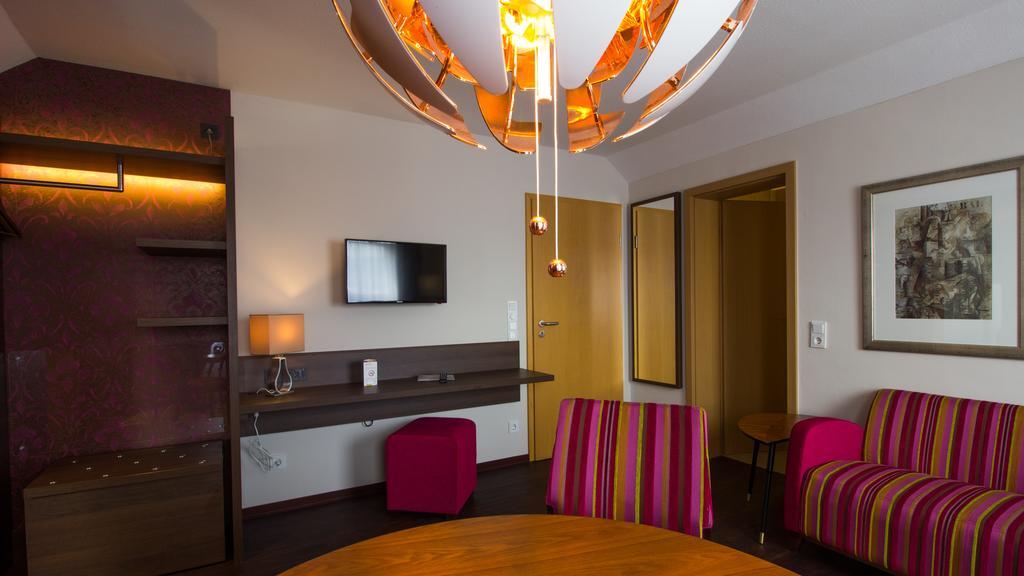 Hotel Parqeo Im A66 Gelnhausen Εξωτερικό φωτογραφία