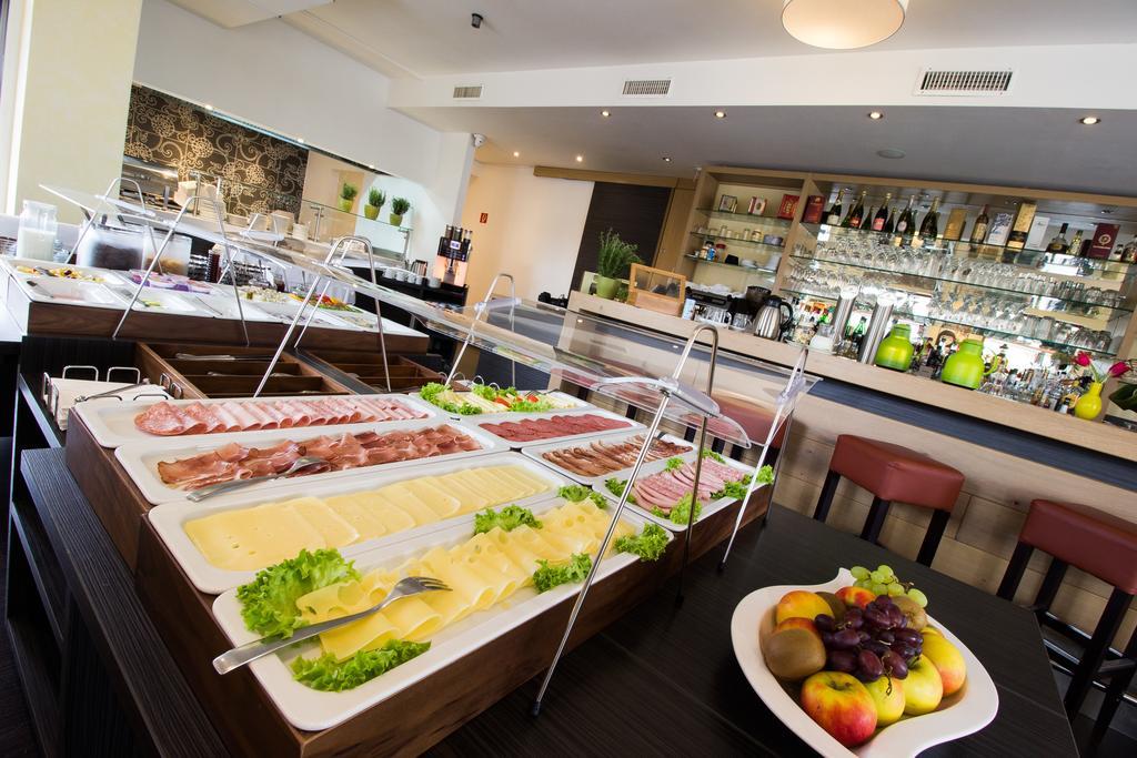 Hotel Parqeo Im A66 Gelnhausen Εξωτερικό φωτογραφία