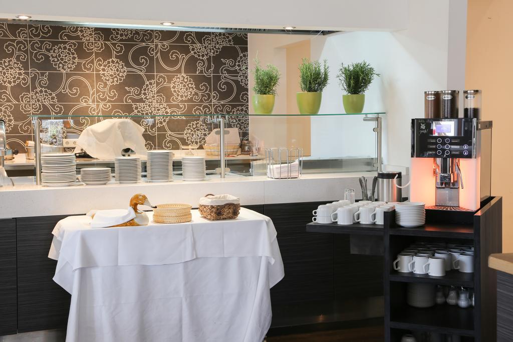 Hotel Parqeo Im A66 Gelnhausen Εξωτερικό φωτογραφία