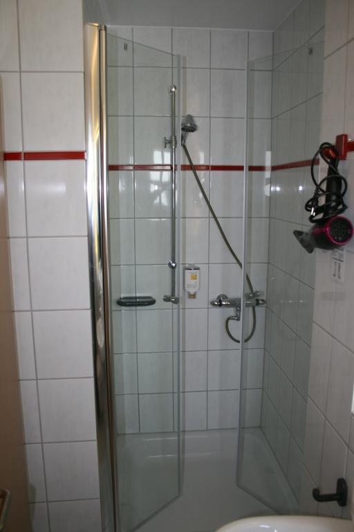 Hotel Parqeo Im A66 Gelnhausen Εξωτερικό φωτογραφία